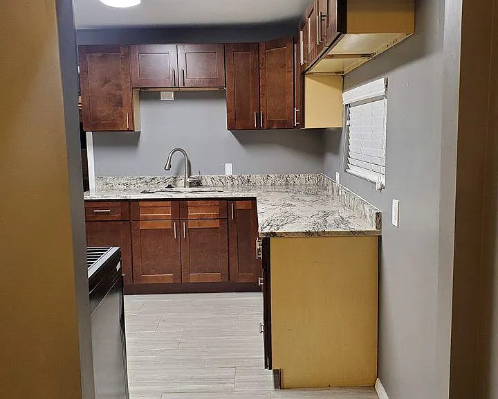 2263 W Parkhill Ave — Photo 12