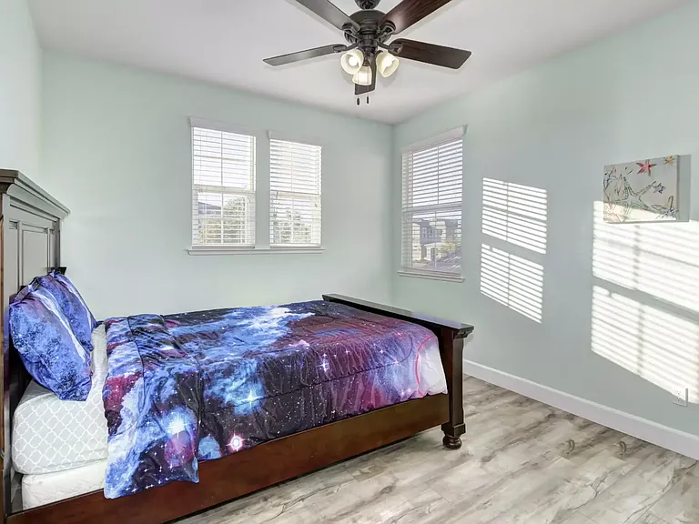 5654 Saratoga Cir — Photo 18