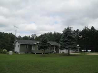 22509 15th Ave, Sears, MI 49679