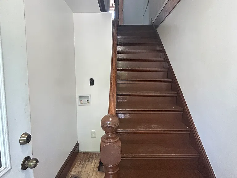 7 Pleasant St #B — Photo 6