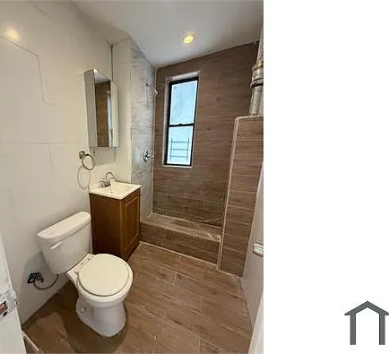 472 Herzl St #2R — Photo 2