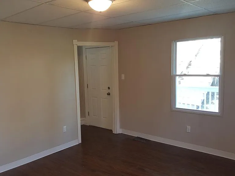 206 Bessemer Ave — Photo 17