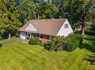 4904 Rose St, Crystal Lake, IL 60014