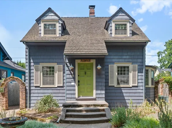 5903 NE Rodney Ave #A, Portland, OR 97211