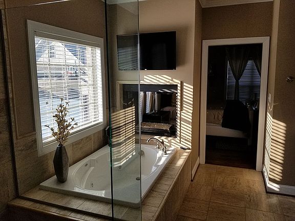 Master Bath - Fireplace / TV