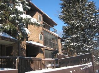 15141 Quail Hollow Dr APT 105, Orland Park, IL