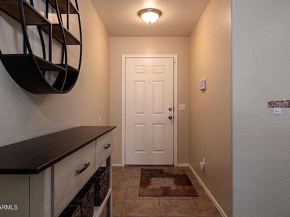 5th image of 1557 E ALBA Drive
