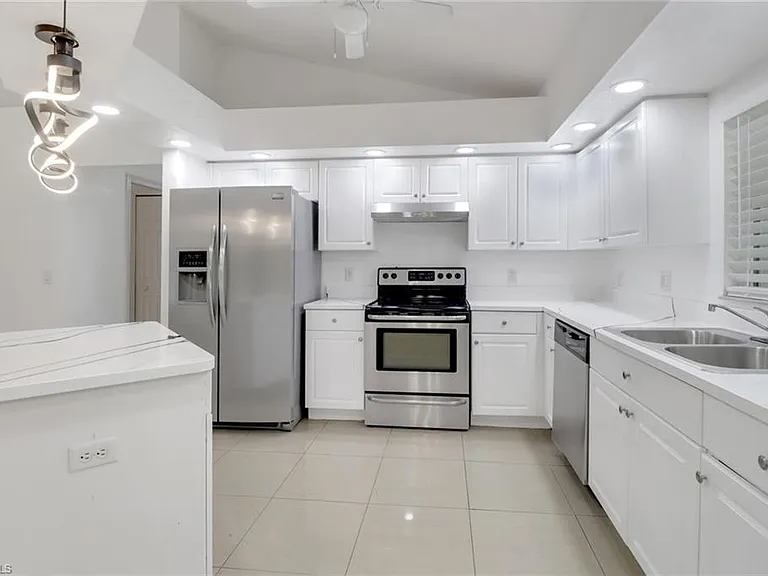 765 Aprile Ave S — Photo 9