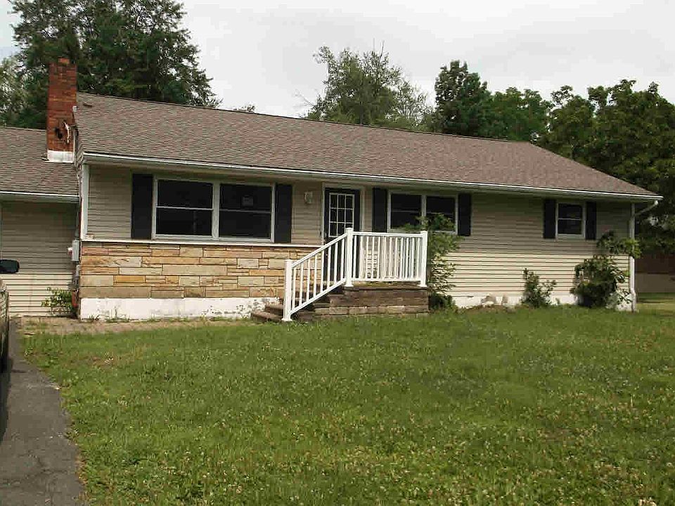 1st image of 276 Quassaick Ave