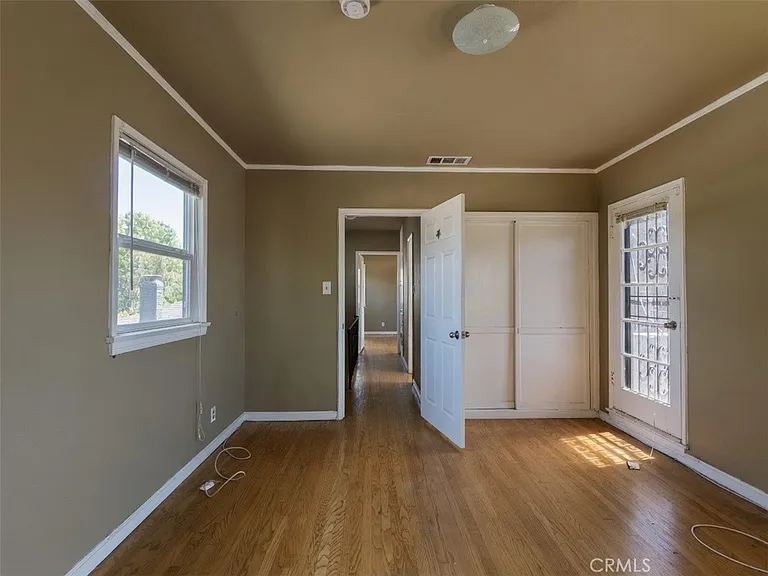 3907 Edgehill Dr — Photo 44