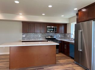 724 Darwin St, Santa Cruz, CA 95062