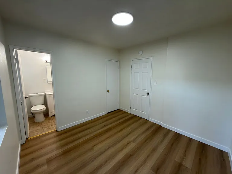 968 N Loma Vista Dr — Photo 9