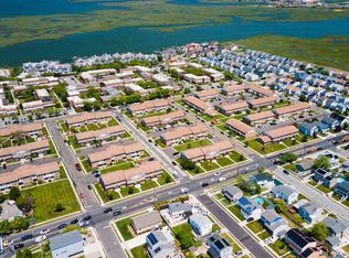 5404 Suffolk Ct #P, Ventnor City, NJ 08406