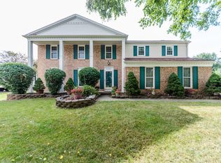 35899 Fredericksburg Rd, Farmington Hills, MI 48331