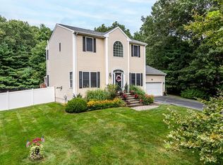 19 Audubon Ln, Coventry, RI 02816