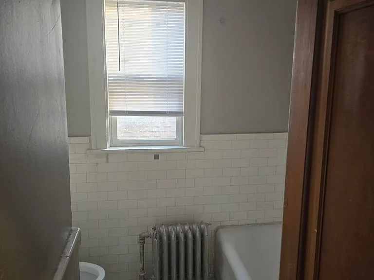 1304 Garfield St #1 — Photo 7