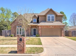 409 N Aster Pl, Broken Arrow, OK 74012