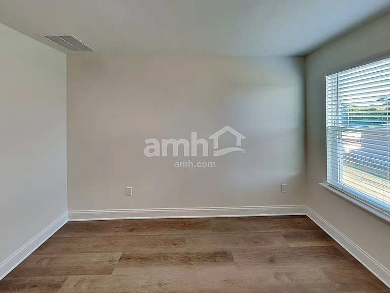 1072 Grafton Ridge Dr — Photo 17