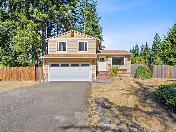 2nd image of 22964 NE 26th Pl