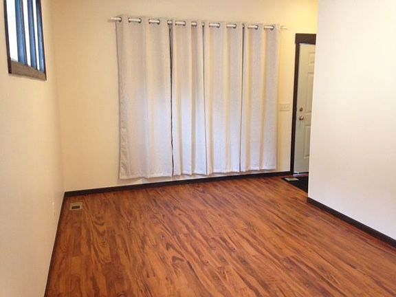 2nd image of 2209 Taylor St NE