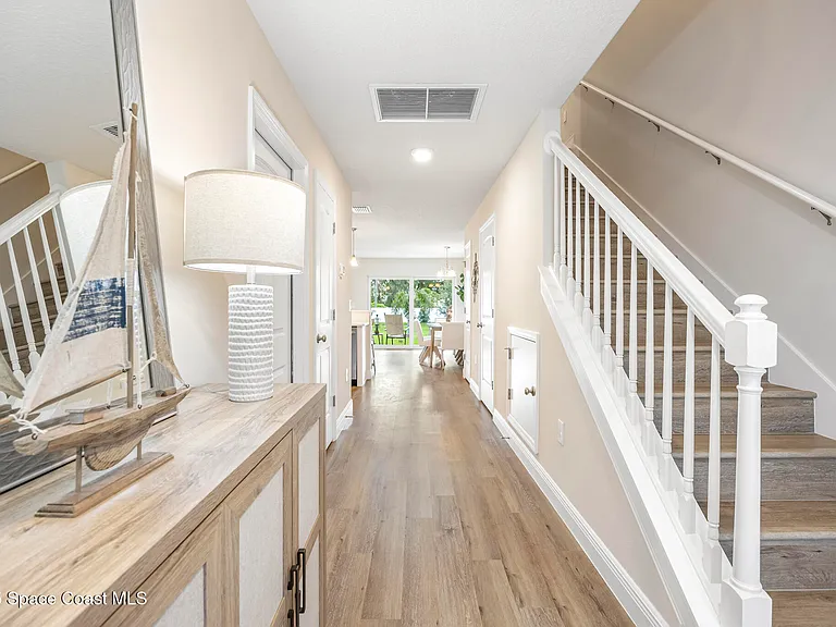 188 Hidden Woods Pl — Photo 3