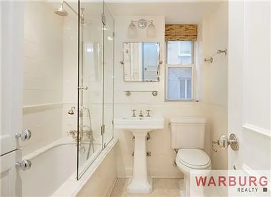 Sold by Warburg | media 9
