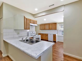 311 N 9th St #2, Manhattan, KS 66502