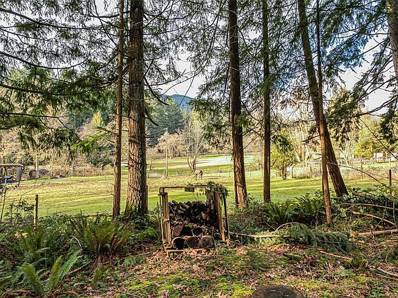 4th image of 2872 Holman Rd