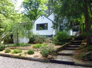 203 Sylvester Rd, Northampton, MA 01062