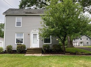 823 Salt Springs Rd, Warren, OH 44481