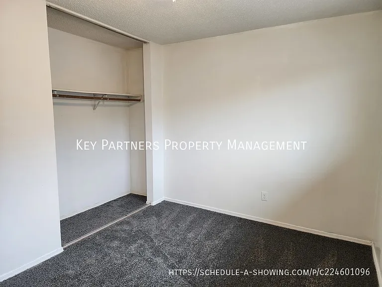 128 Warner Ave #4 — Photo 11