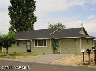 113 Nicka Rd, Grandview, WA 98930