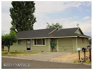 113 Nicka Rd photo 1