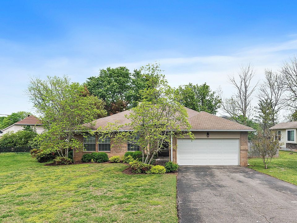 1st image of 907 Jana Dr
