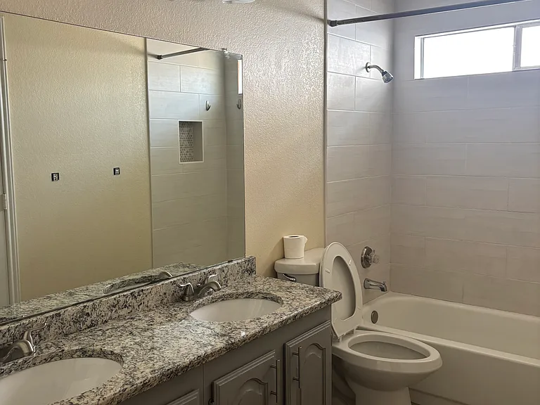 18516 Timber Oaks Dr — Photo 20