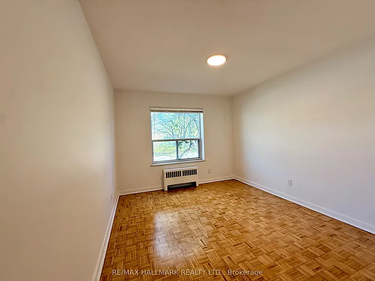30 Upper Canada Dr #208 — Photo 9