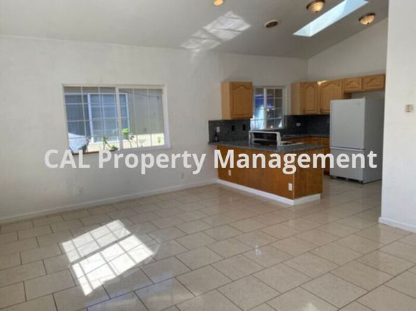 409 N Vanderhurst Ave