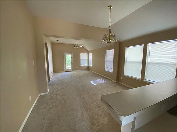 4th image of 10334 Waterbury Dr