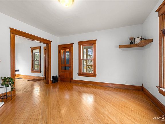 5th image of 345 E Market St