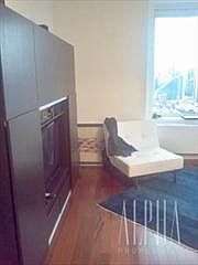 4th image of 620 W 42nd St APT 36G