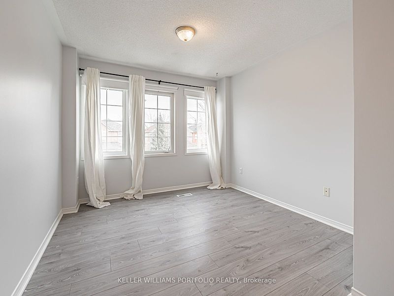 Mississauga House for rent - 3 Bedrooms — photo 17