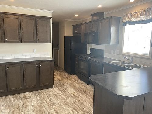 2nd image of 526 Continental Cir