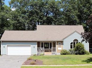 6 Poplar Dr, Wilbraham, MA 01095