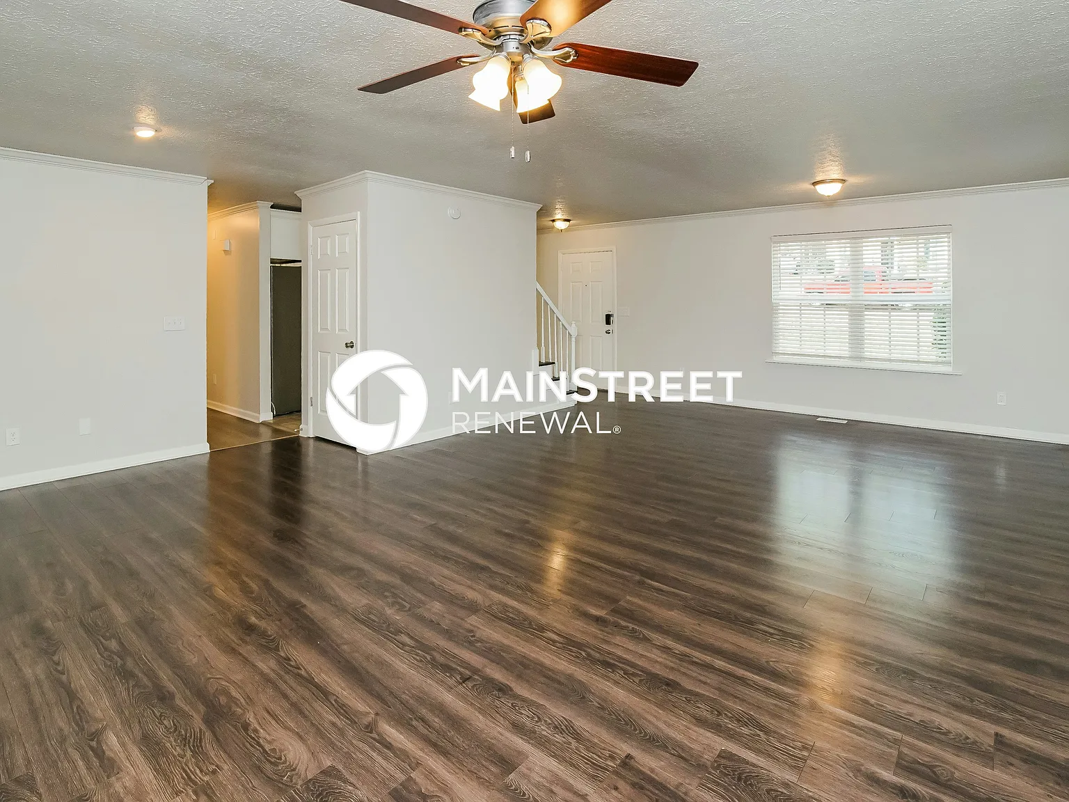 1616 Summerhill Dr — Photo 4