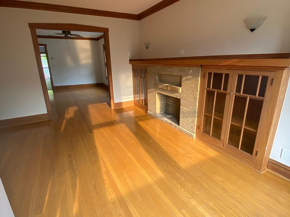 1st image of 4721 N Kilbourn Ave Floor 2