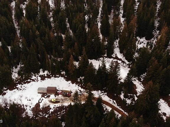 2nd image of 193 Wildflower Rd