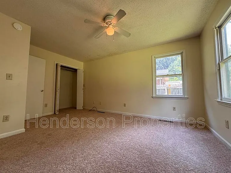 634 N Kelly St — Photo 14