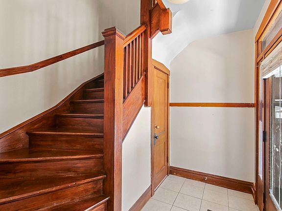 4th image of 1818 S 49th Ct