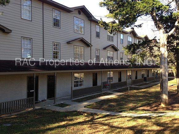 2nd image of 222 Highland Park Dr