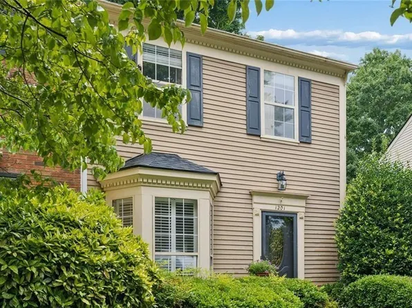 1201 Morningside Park Dr, Johns Creek, GA 30022